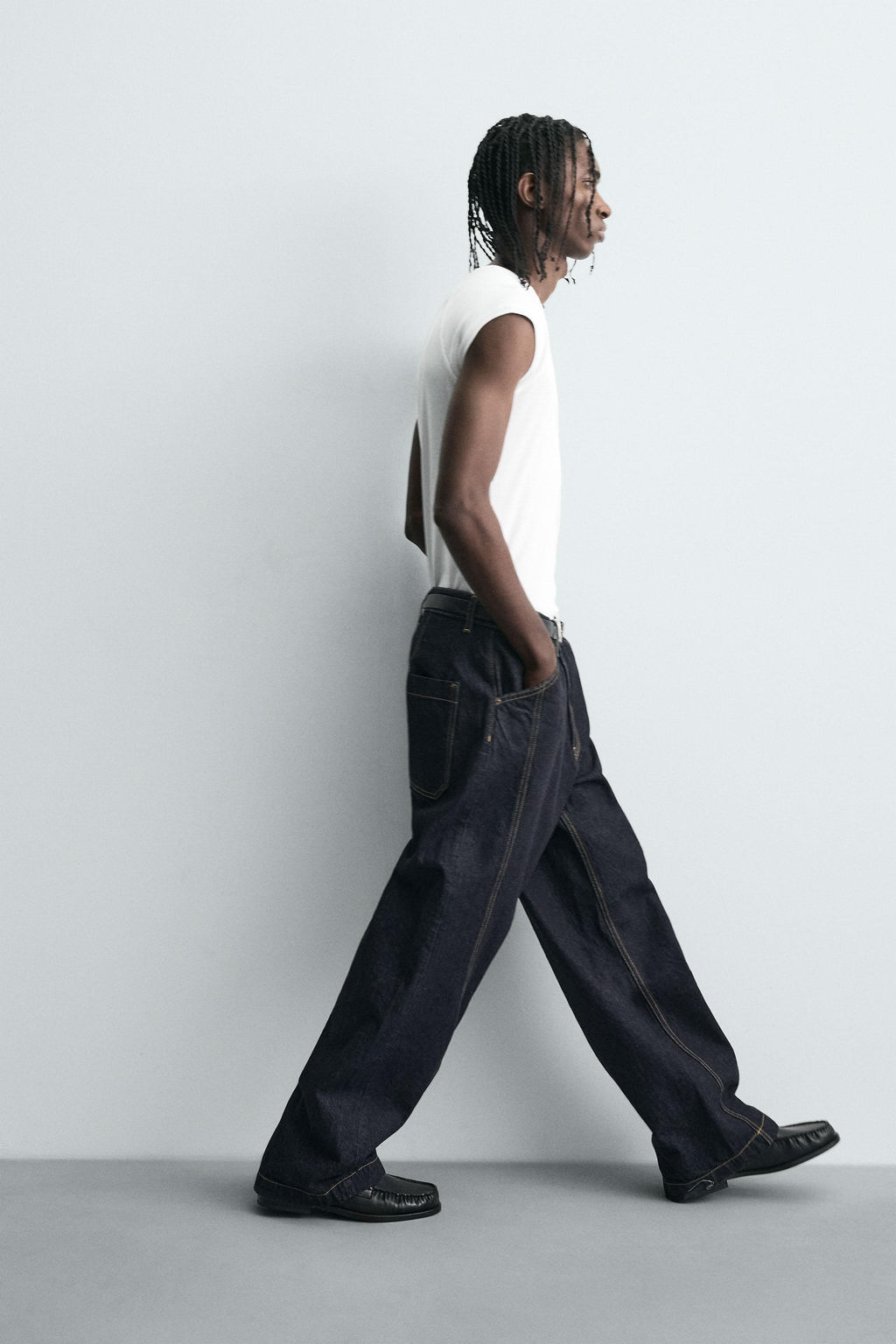 BAGGY FIT JEANS WITH TWISTED SEAM - Zara фото 6