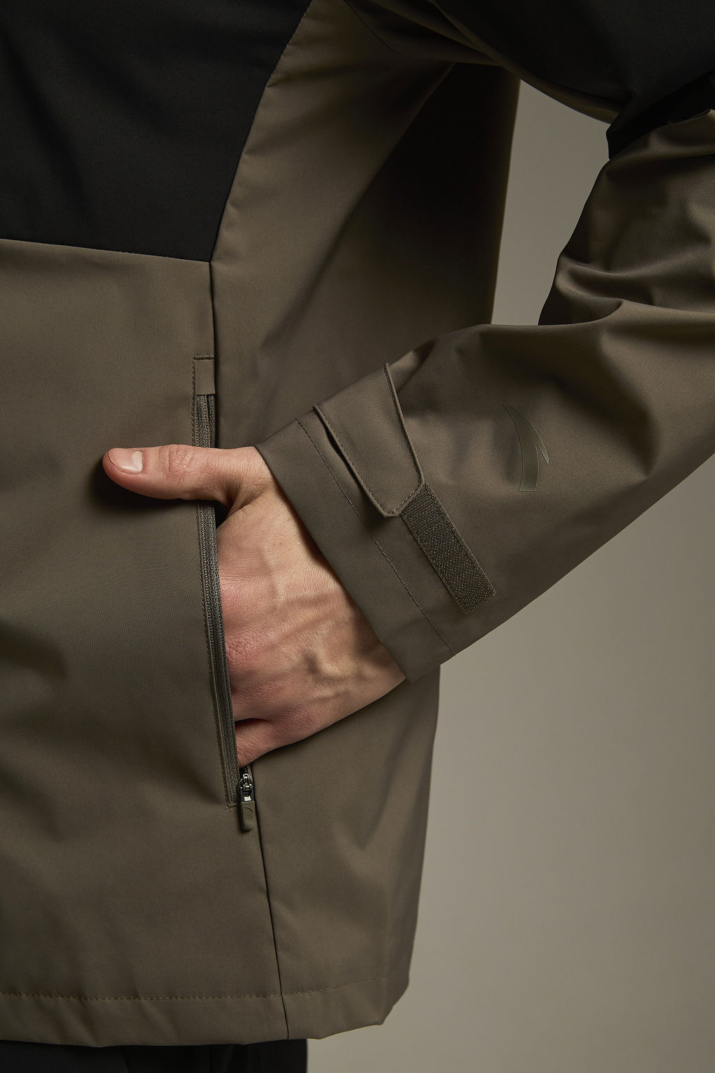 Куртка Зеленый/Черный TRN Woven Jacket