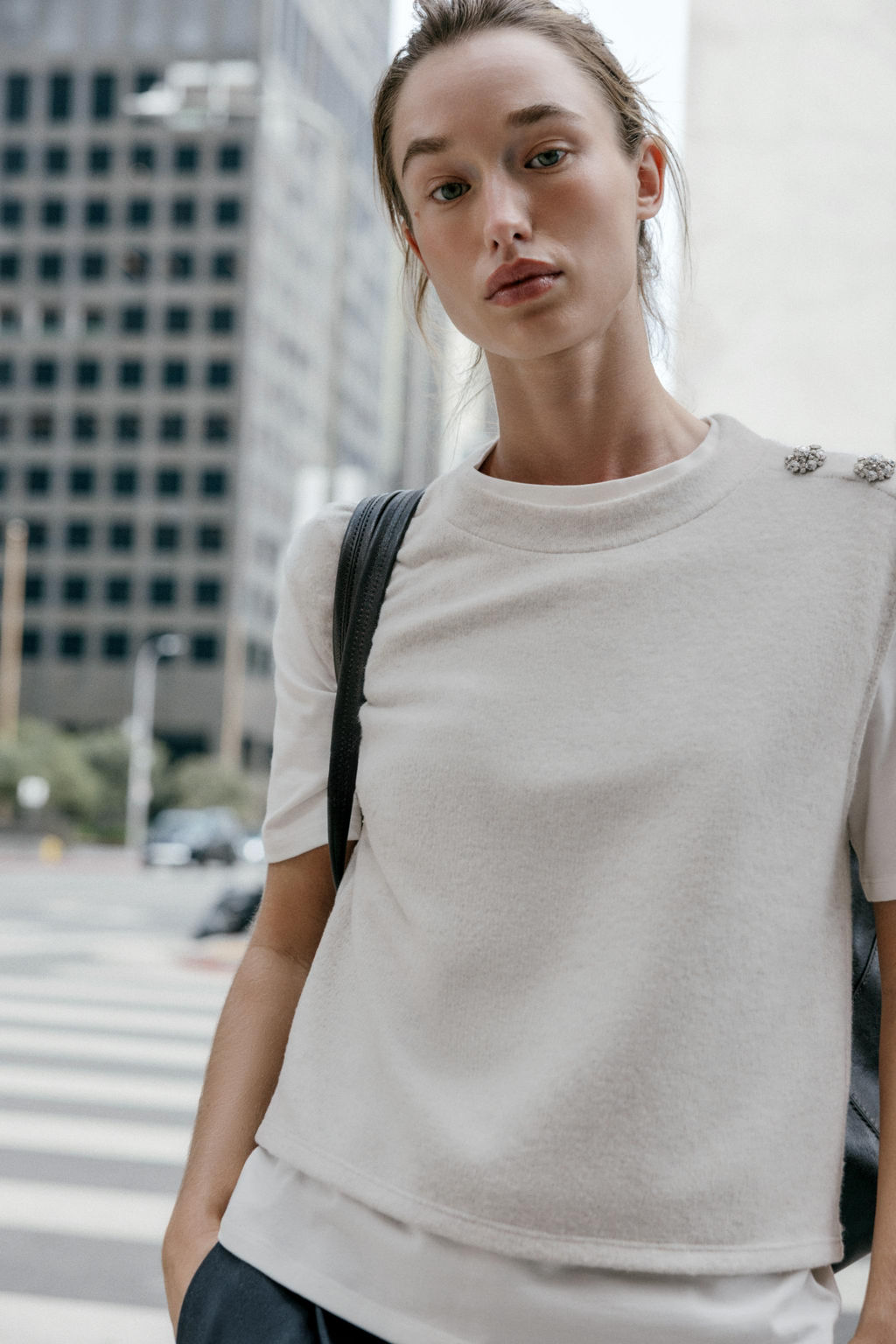 TOP WITH JEWEL DETAIL - Zara фото 3