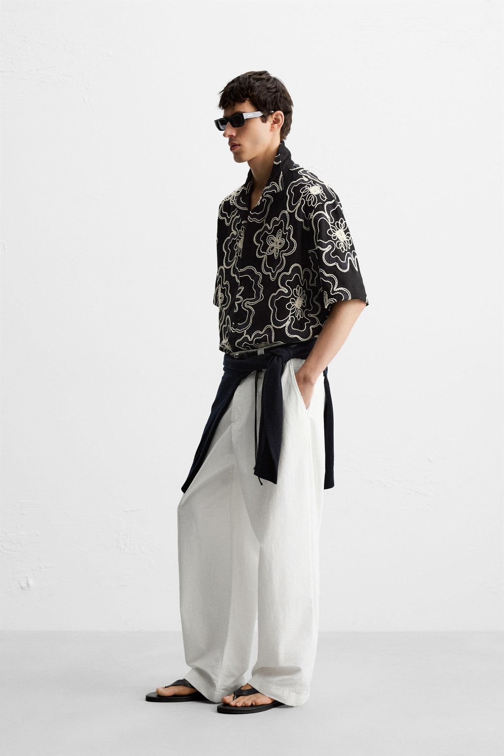 TEXTURED EMBROIDERY SHIRT