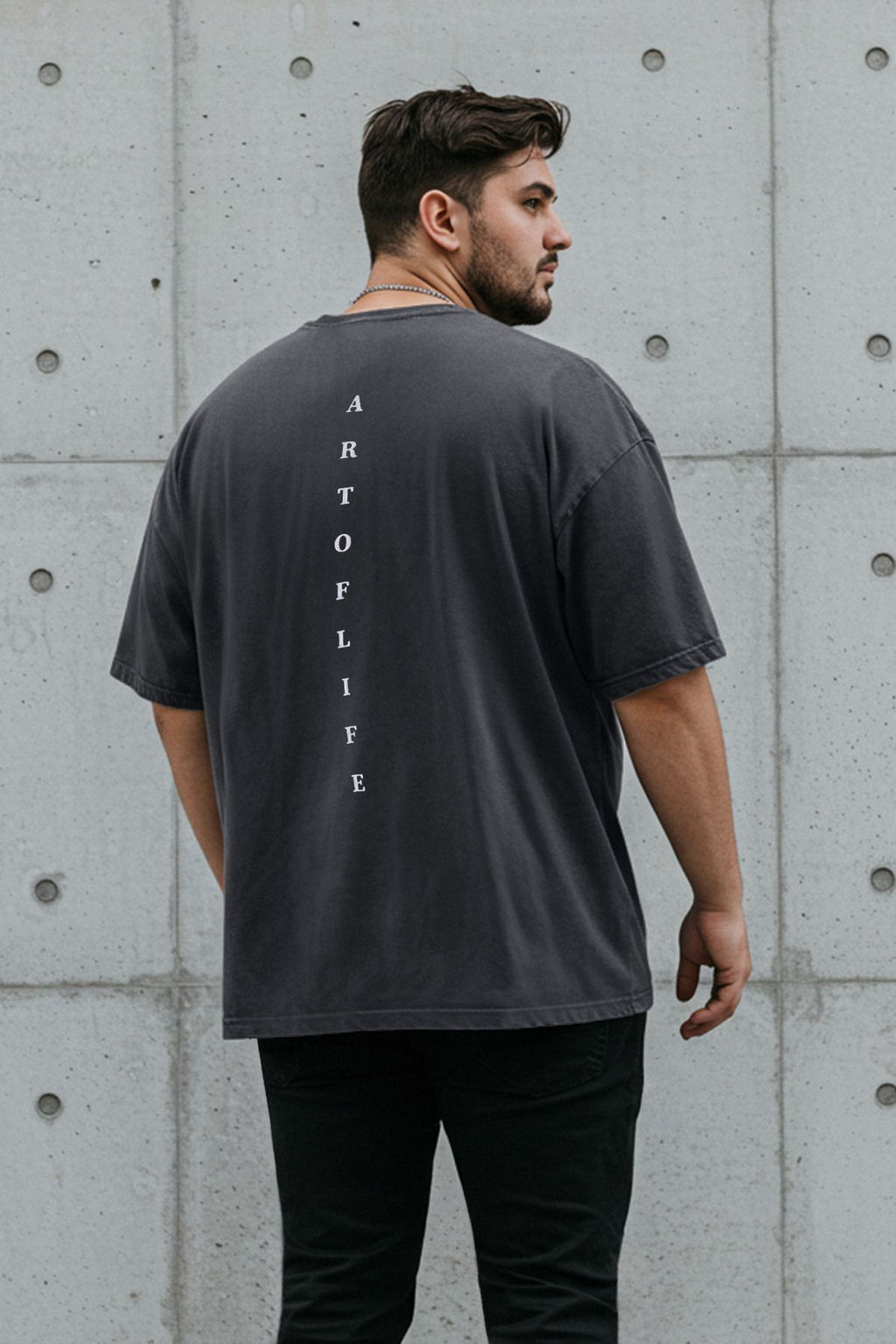 TRENDYOL MAN Buyuk Beden Antrasit Oversize/Genis Kesim Soluk Efektli Bask?l? %100 Pamuklu T-Shirt TMNSS25BF00014