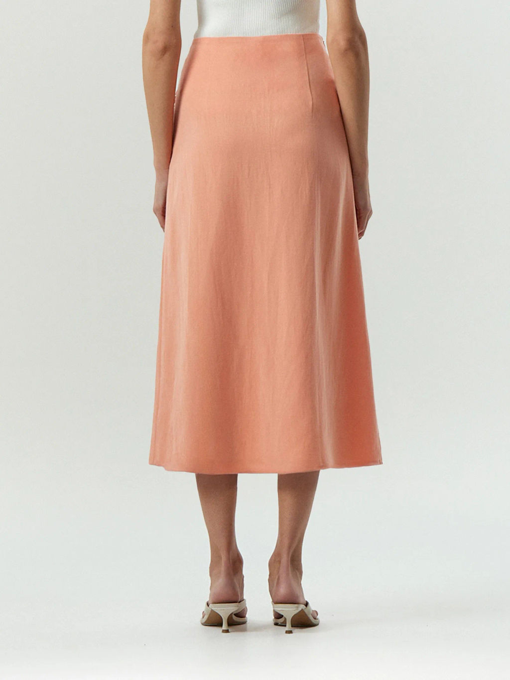 ЕМКА / Юбка миди со сборкой из тенсела - Emka фото 4