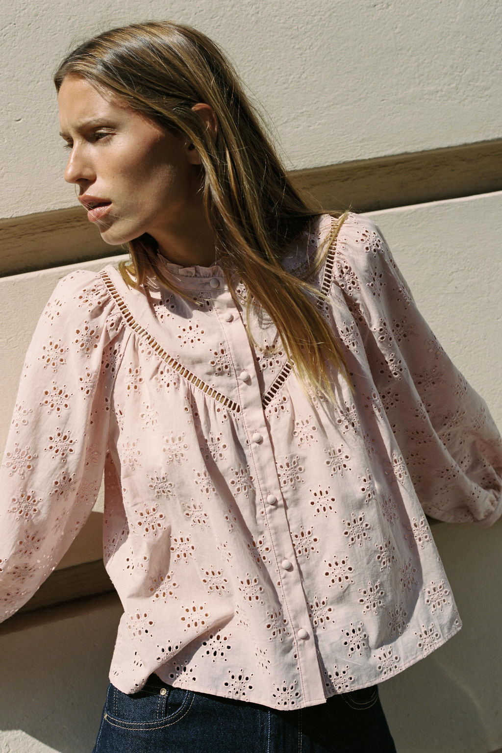 SHIRT WITH CUTWORK EMBROIDERY - Zara фото 3
