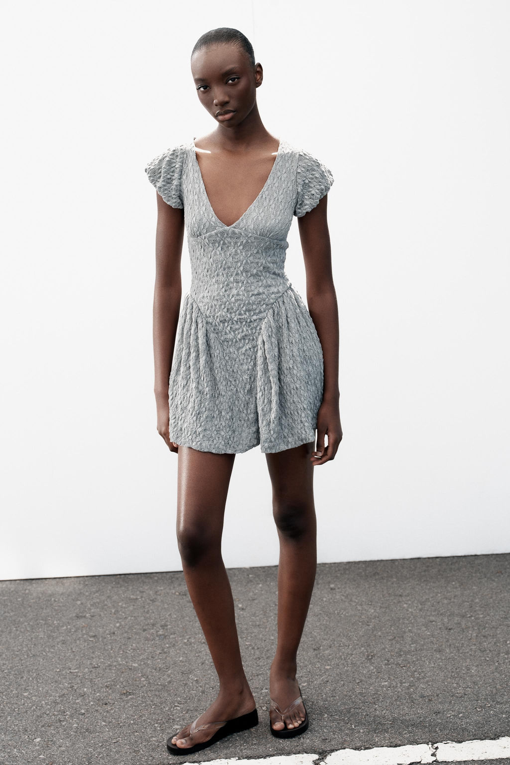 VESTIDO ENCAJE VOLUMEN / Azul / Gris - Zara фото 4