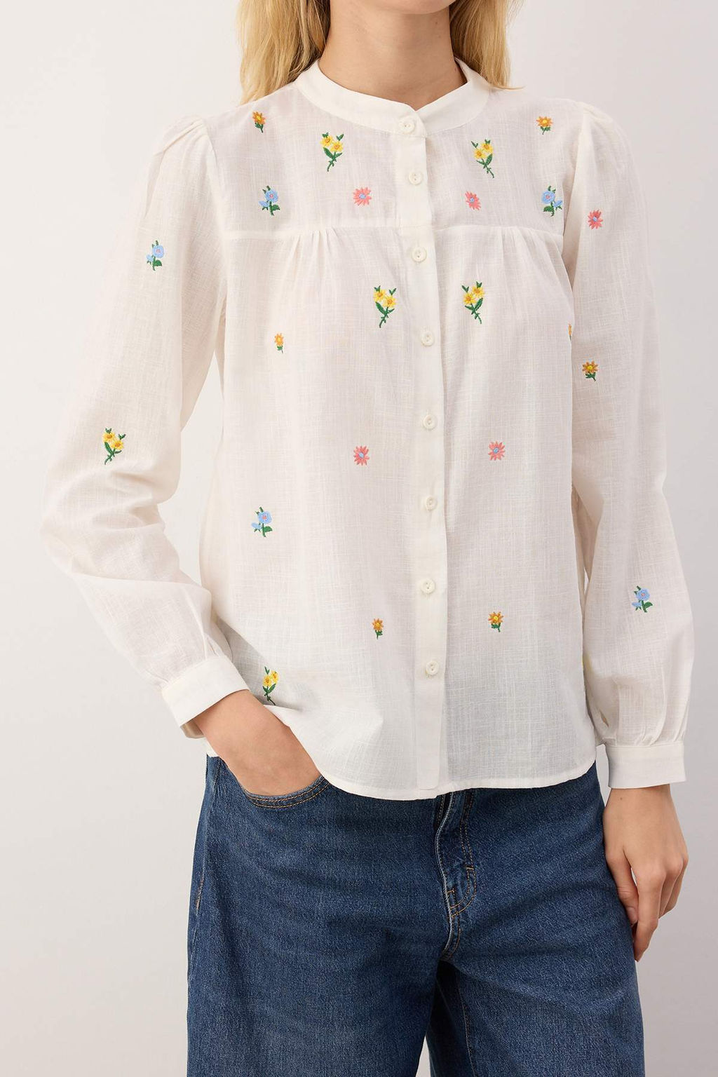 Ekru Cicek Nak?sl? Oversize Dokuma Gomlek TWOSS23GO00152