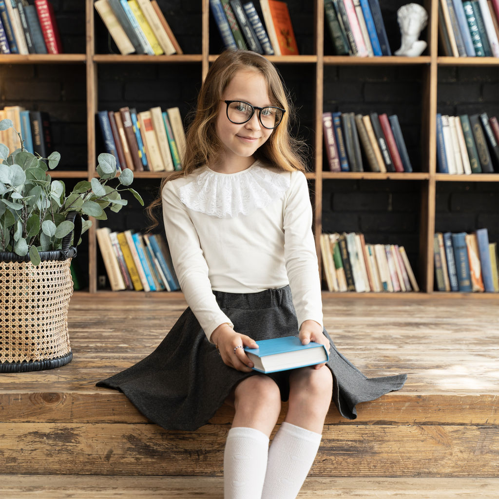 Джемпер детский молочный с жабо Д-254 (146, 76)