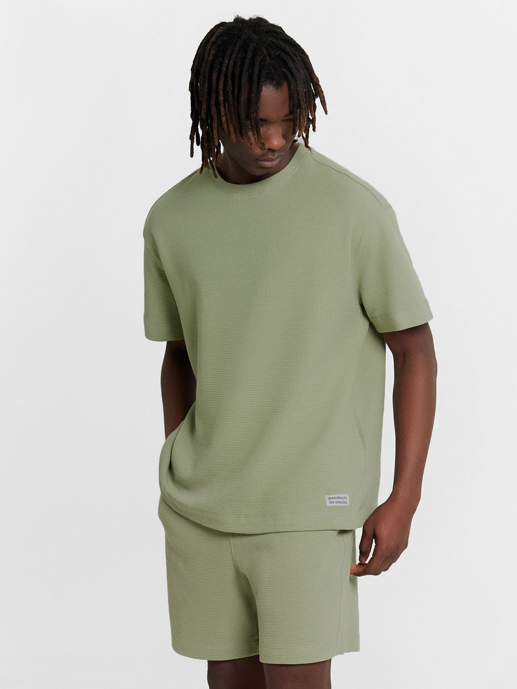 Футболка мужская зеленая