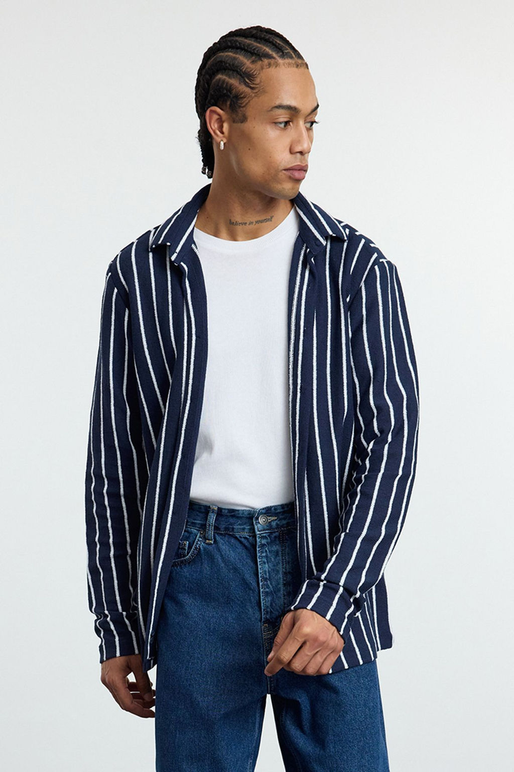TRENDYOL MAN Lacivert Regular Fit Fake Triko K?sl?k Gomlek TMNAW25GO00028
