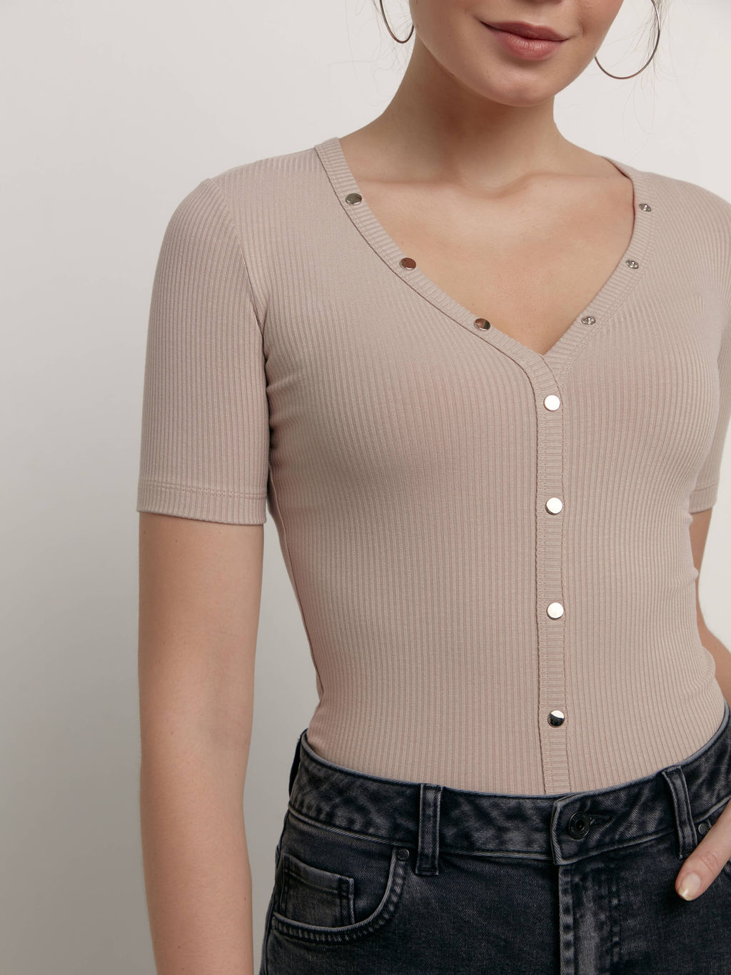 CONTE LD 2065 Джемпер в рубчик с планкой на кнопках cappuccino cappuccino