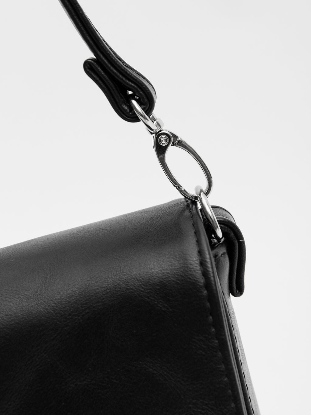 1480 99 07/323 01 Сумка женская