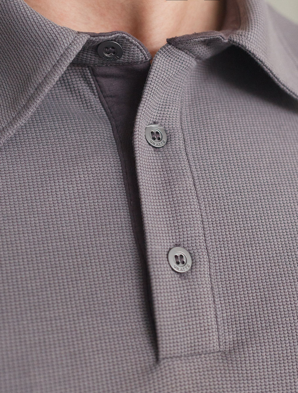 Футболка-поло из фактурного трикотажа - Vilatte фото 2