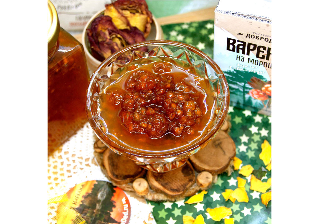 Варенье из Морошки баночка 300 г в коробочке с магнитиком