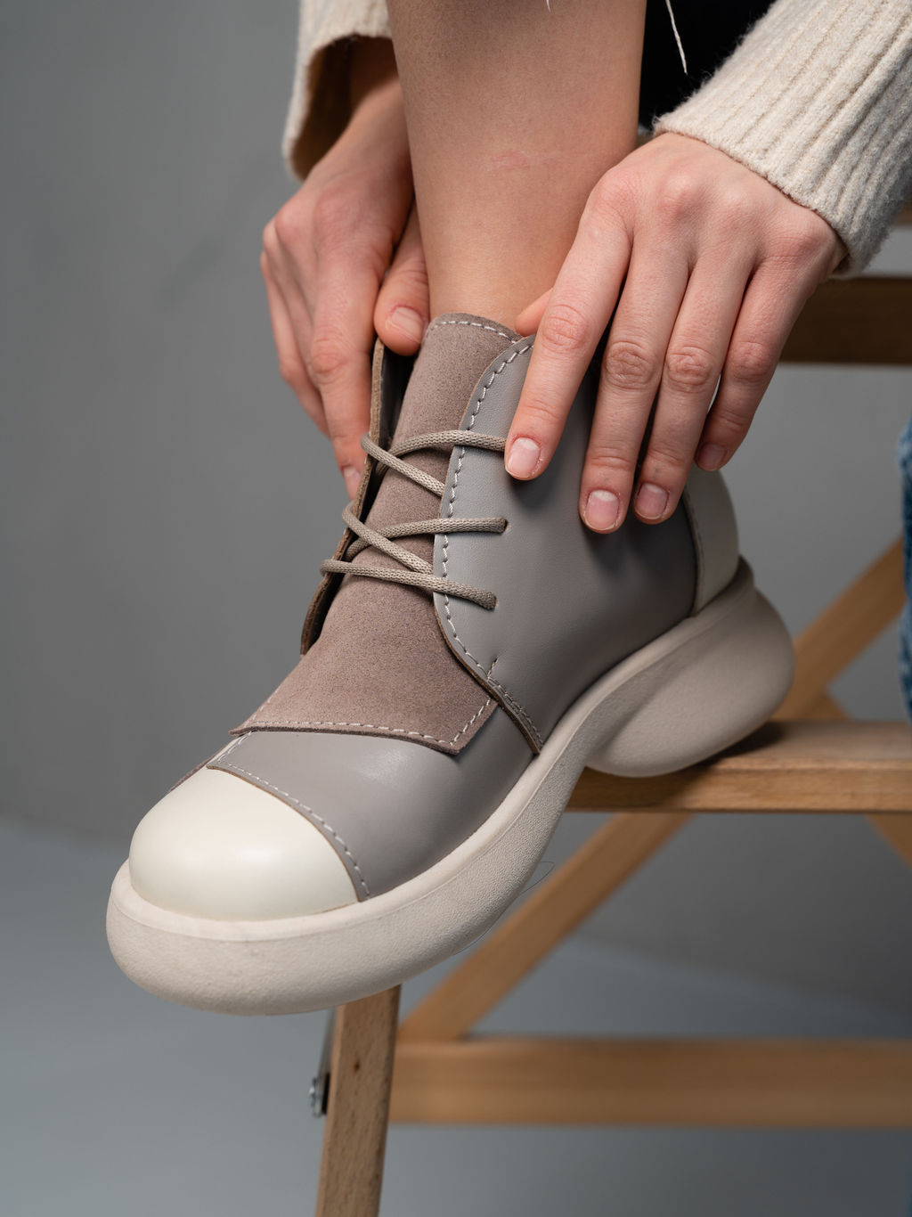 Ботинки 305.927be.Бежевый латте капучино замша/мех