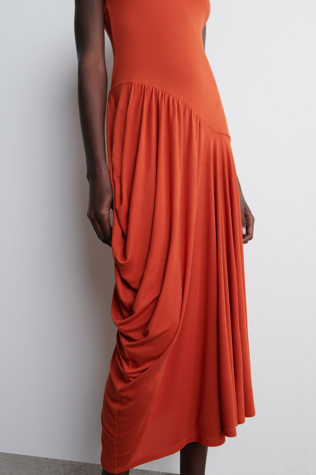 VESTIDO MIDI DRAPEADO ASIM?TRICO - H&m фото 6