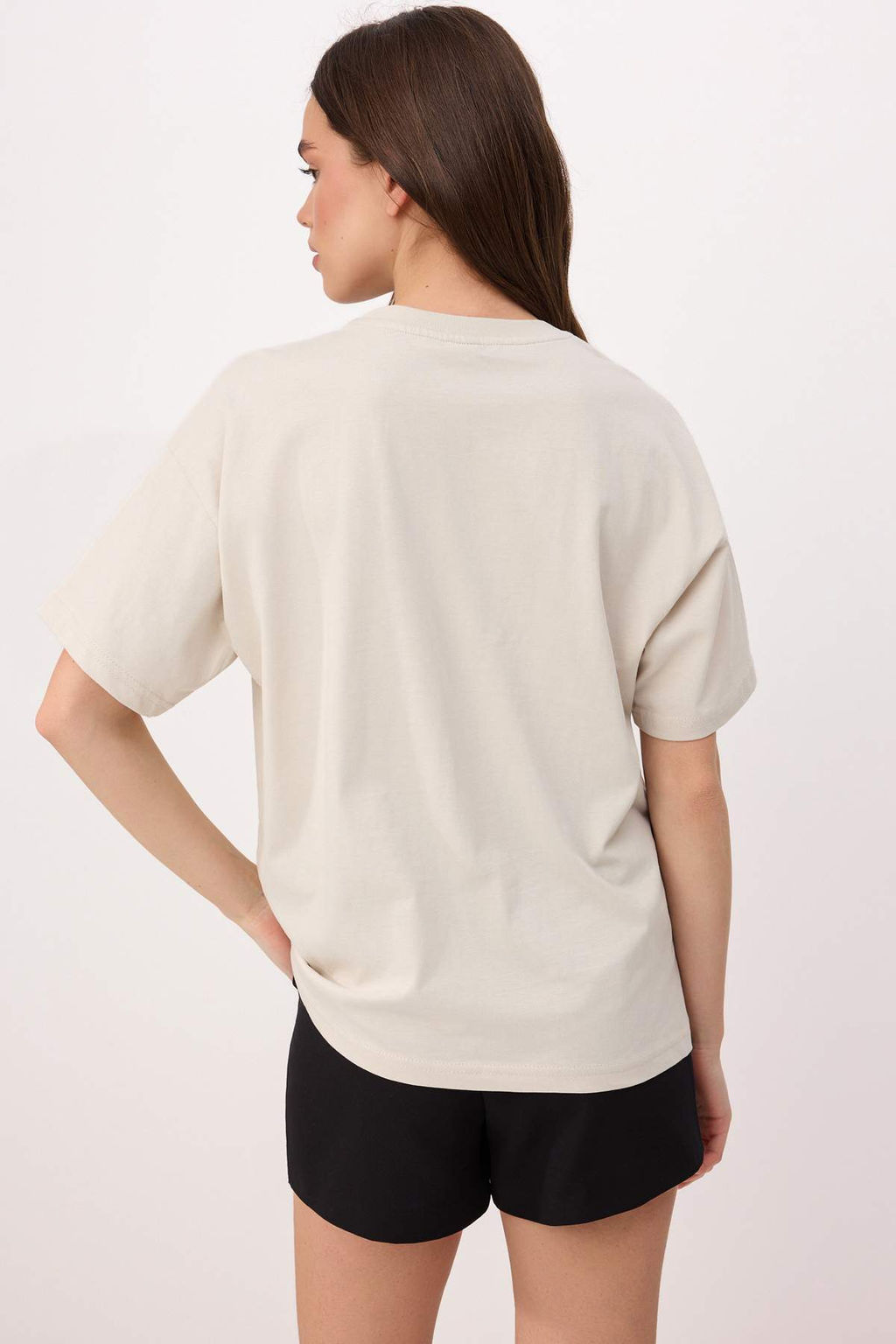 Tas Nak?sl?/Islemeli Oversize/Genis Kal?p %100 Pamuk Orme T-Shirt TWOSS26TS00165 - Trendyolmilla фото 4