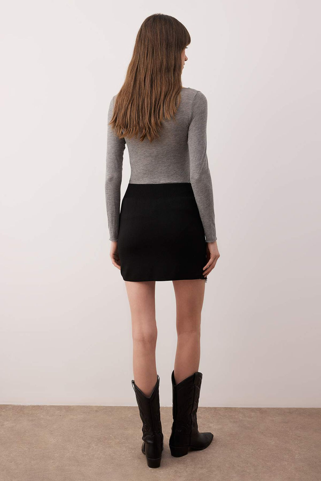 Siyah Yumusak Dokulu Vucudu Saran Mini Etek TWOAW26ET00145 - Trendyolmilla фото 4