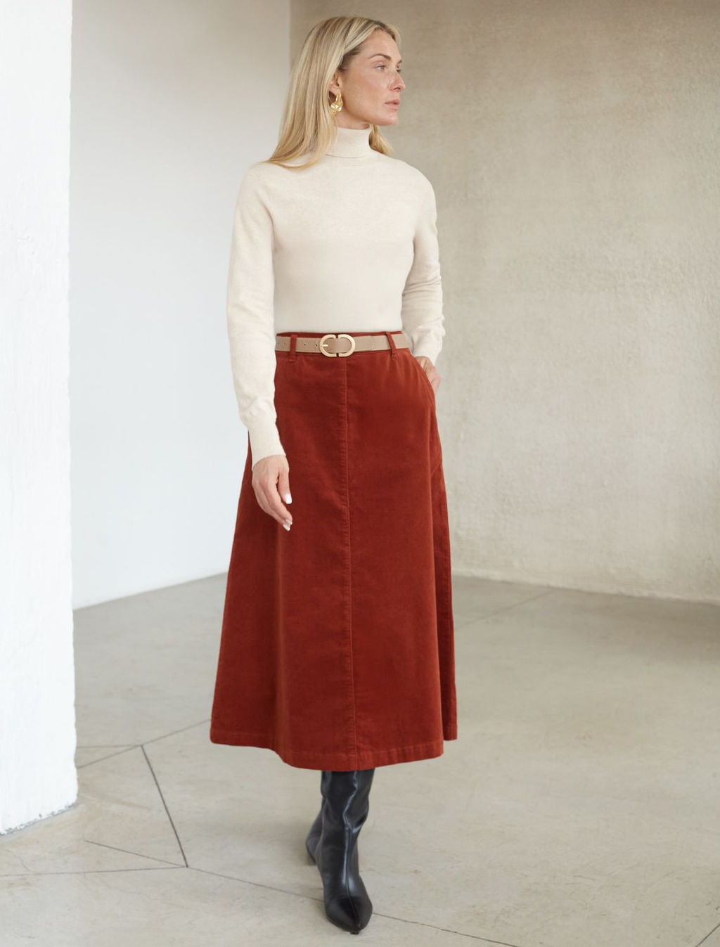 D34.197 Свитер женский бежевый меланж