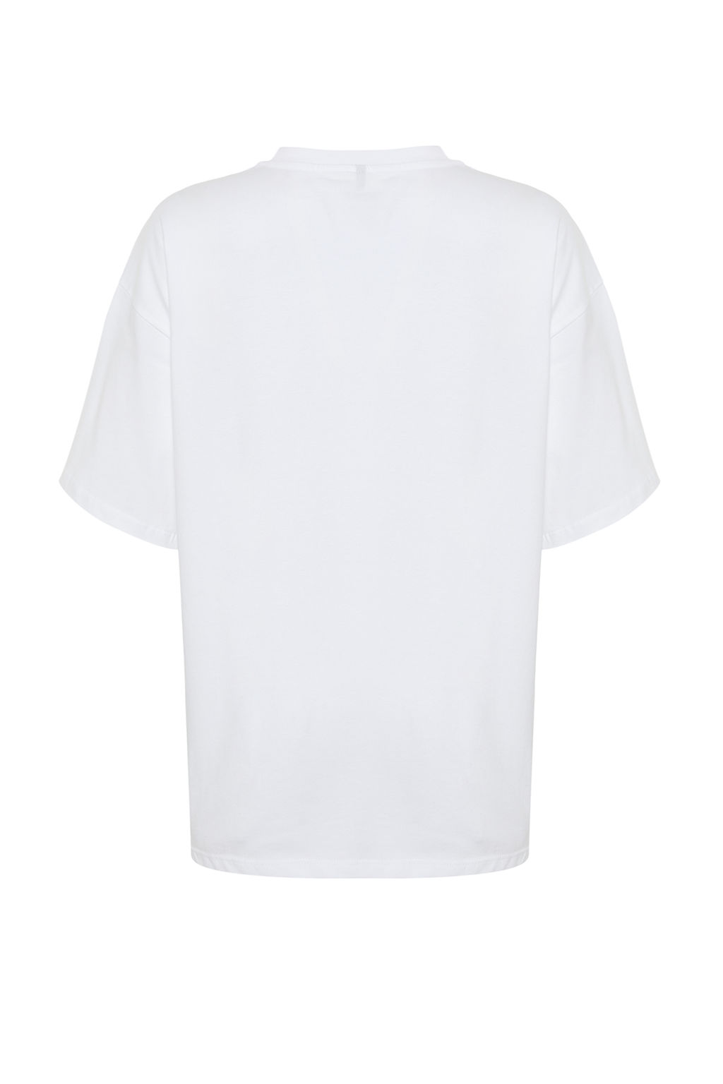 TRENDYOLMILLA Beyaz %100 Suprem Bask?l? Oversize/Rahat Kesim Orme T-Shirt TWOSS24TS00123