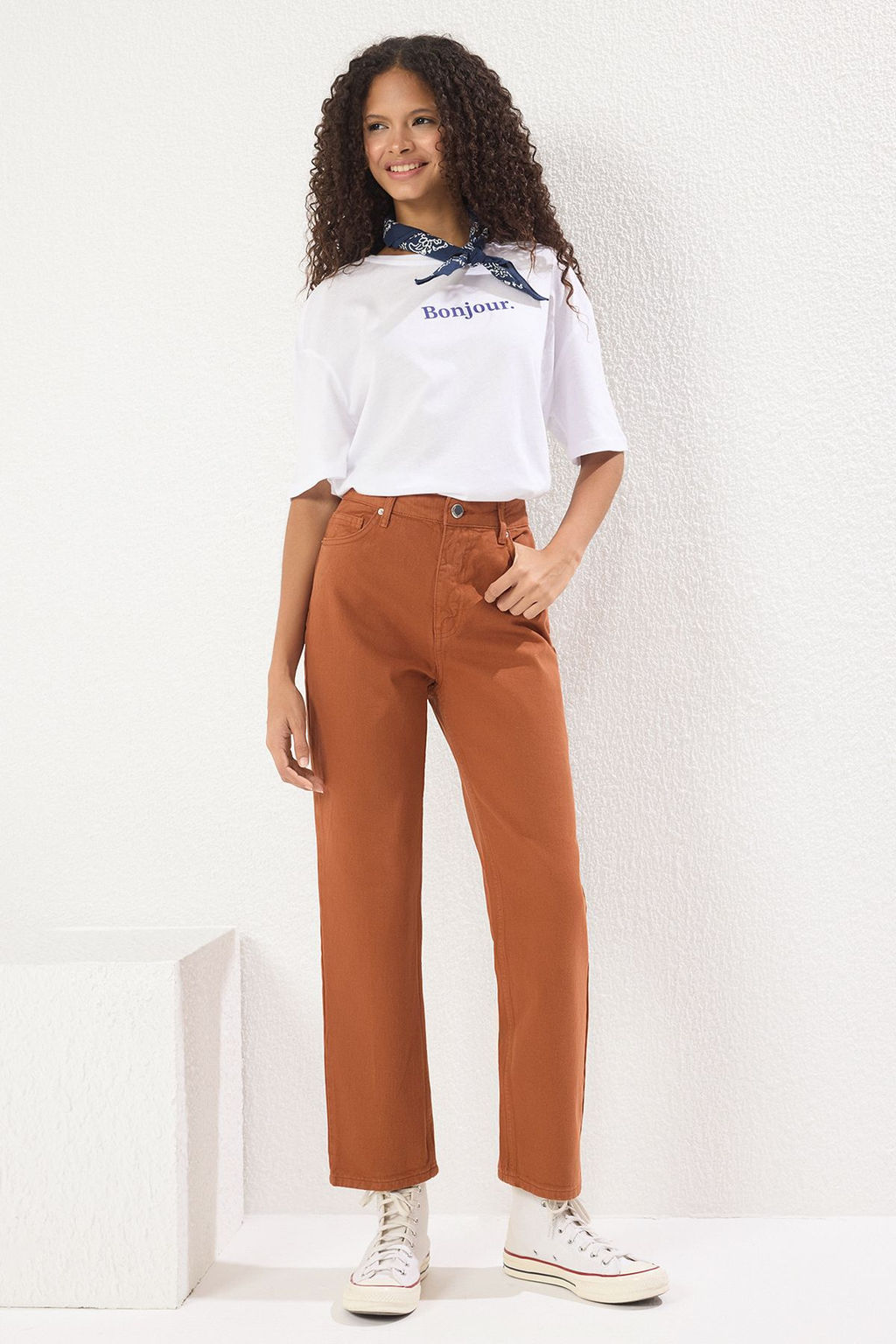 Kahverengi Yuksek Bel Straight Jeans TWOSS25JE00253