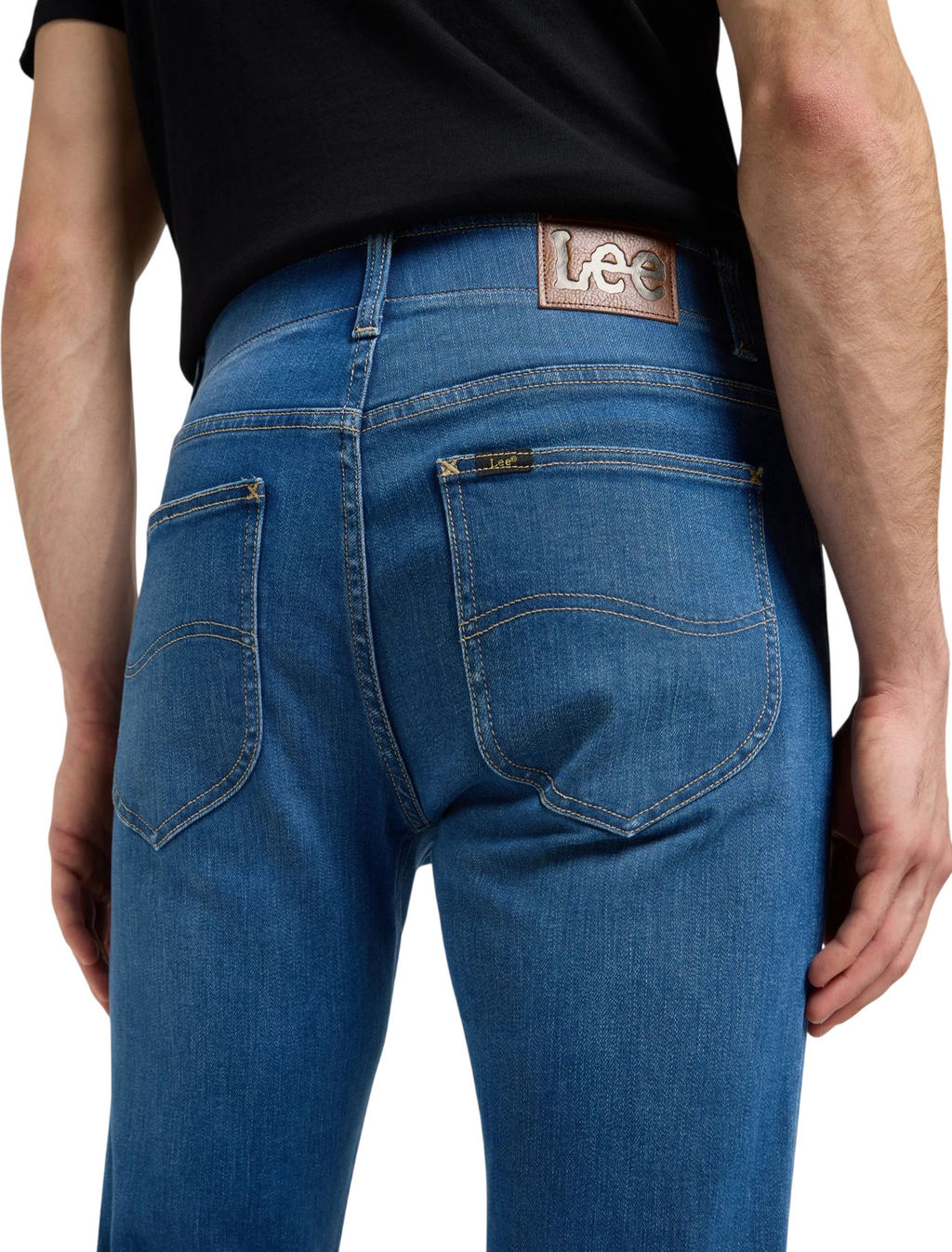 Джинсы мужские