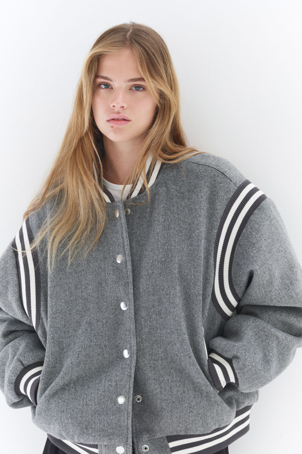 Chaqueta de b?isbol en polar - H&m фото 3