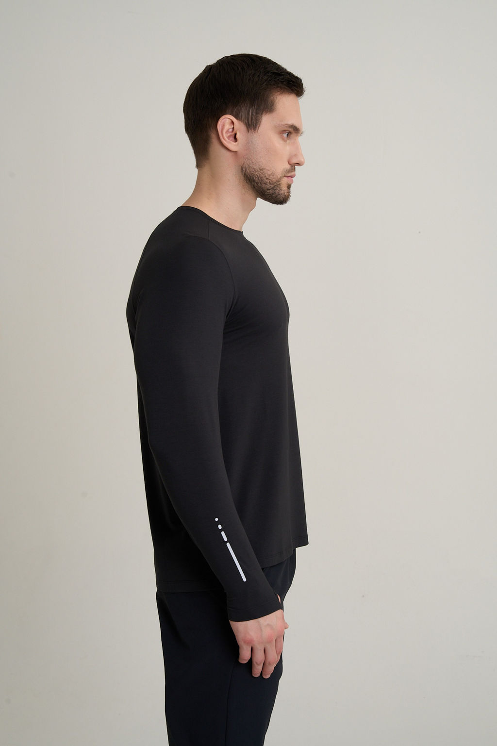 Лонгслив Черный ANTA RUNNING LS Tee  фото 4