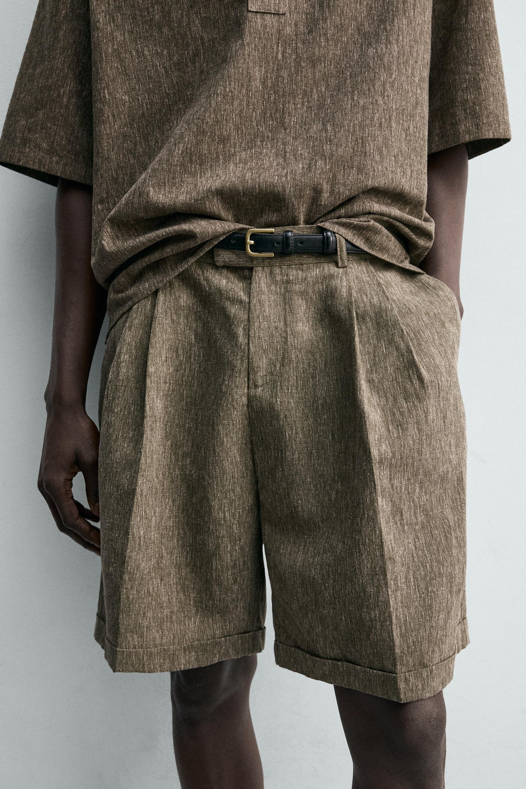 BERMUDA RELAXED FIT PLIEGUES / Khaki