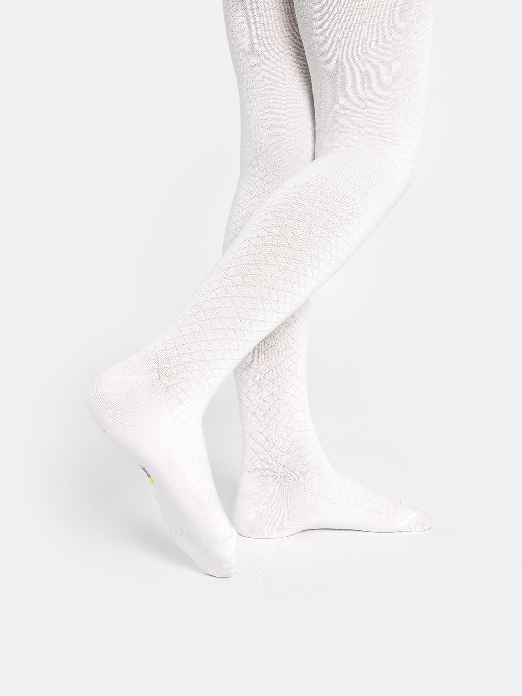 Цена за 3 пары! Колготки детские белого цвета с рисунком в виде диагональной сетки - Mark formelle фото 4