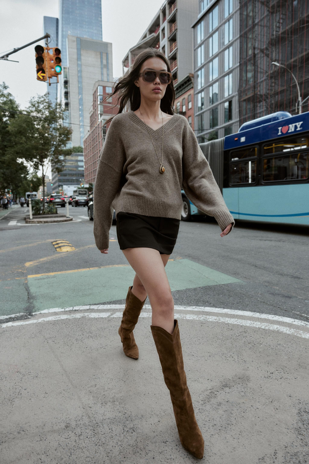 STITCHED SPLIT SUEDE HEELED BOOTS
