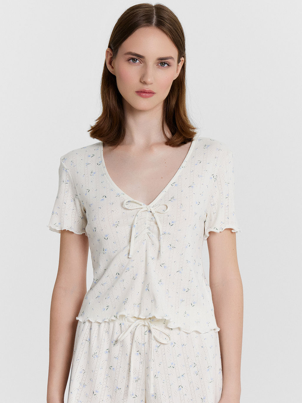 КОМПЛЕКТ ЖЕНСКИЙ (БЛУЗА, ШОРТЫ) - Mark formelle фото 3