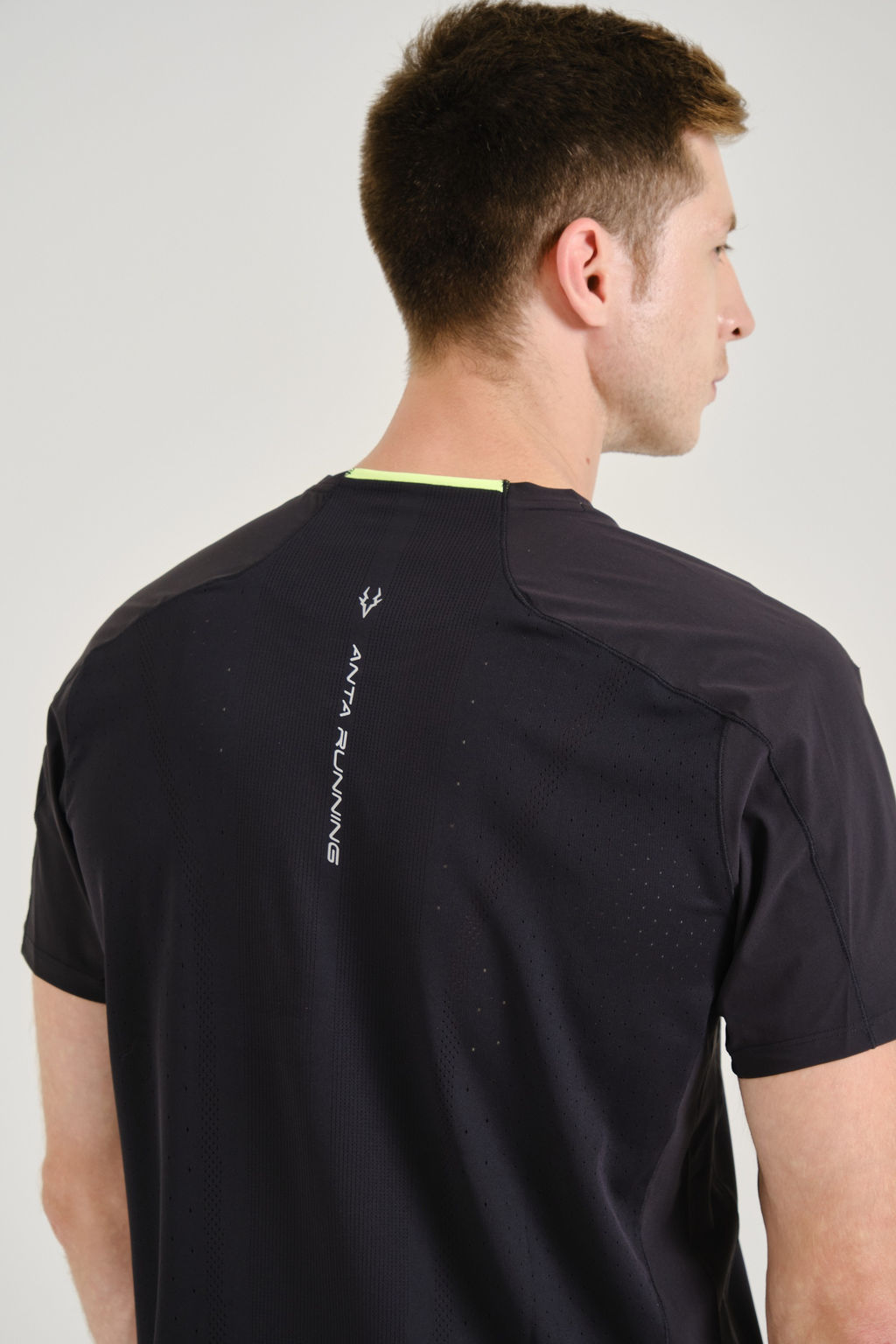 Футболка Черный