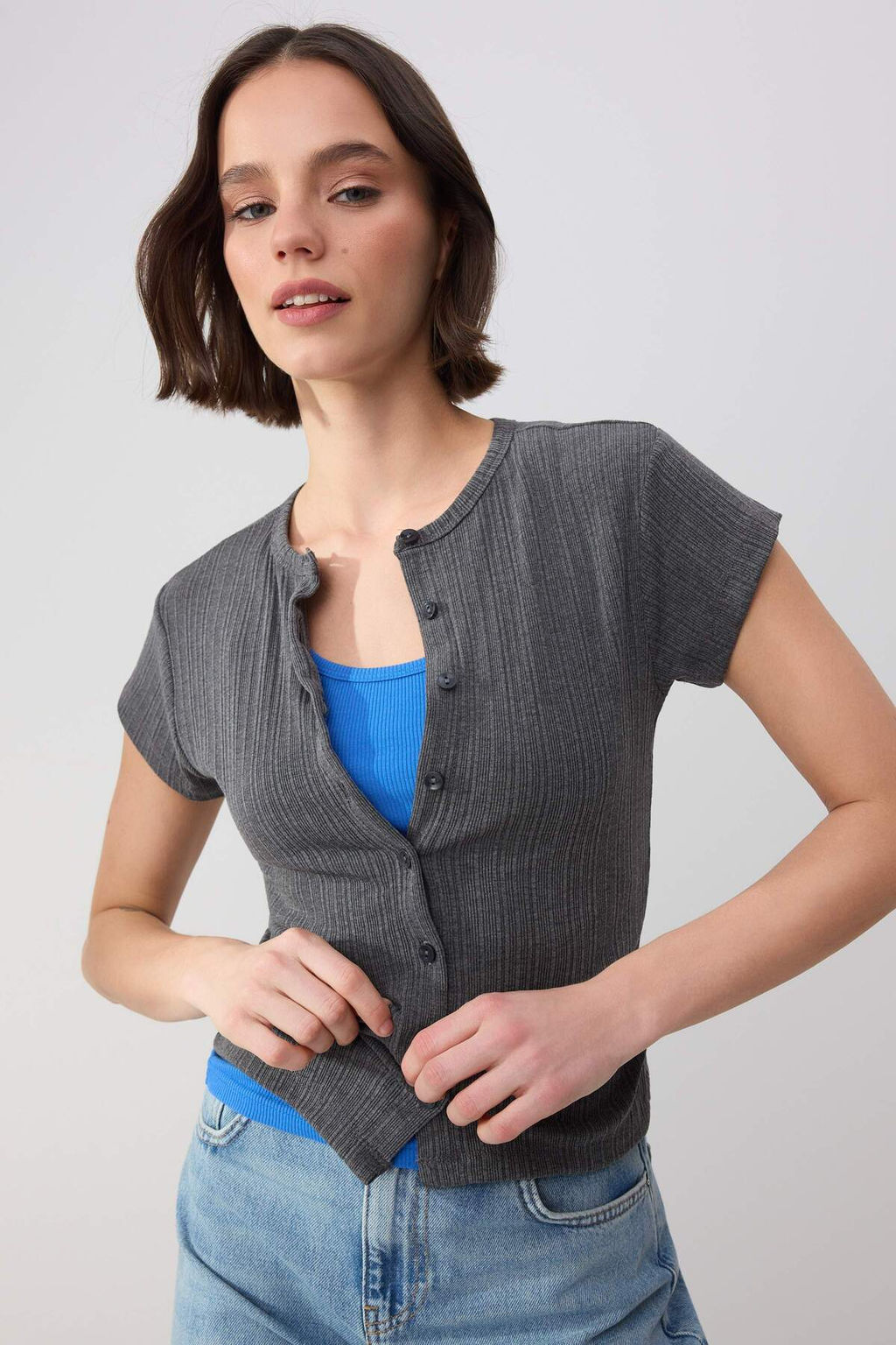 Wardrobe Essentials-Antrasit Fitted/Vucuda Oturan Polo Yaka Fitilli Esnek Orme Bluz TWOSS26BZ00357