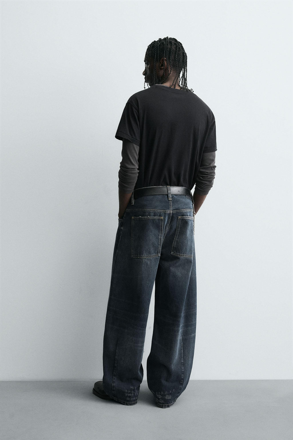 WASHED BALLOON FIT JEANS
