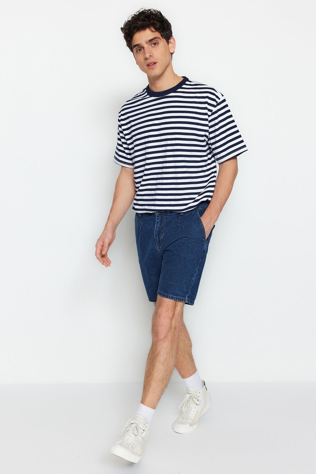 Lacivert Pileli Regular Sort & Bermuda TMNSS21SR0493