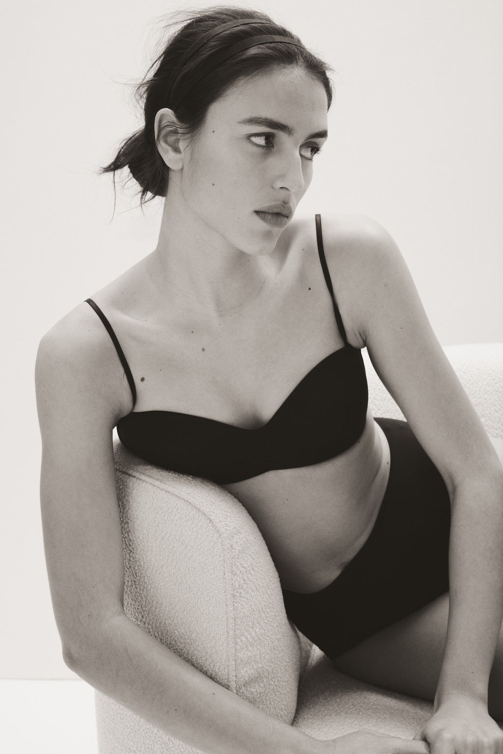 Sujetador bandeau de microfibra con acolchado - H&m фото 6