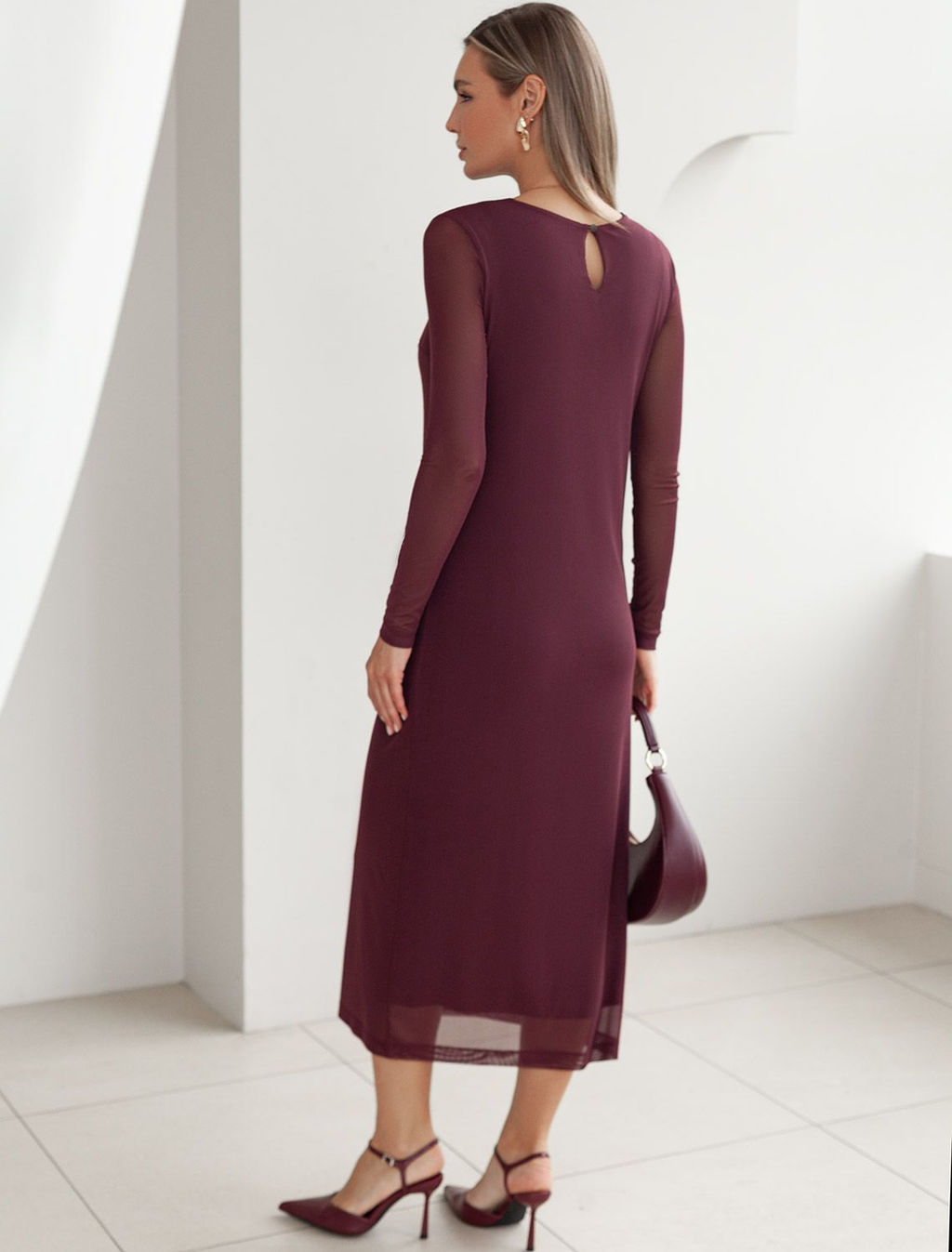 D22.238 Платье женское бургунди