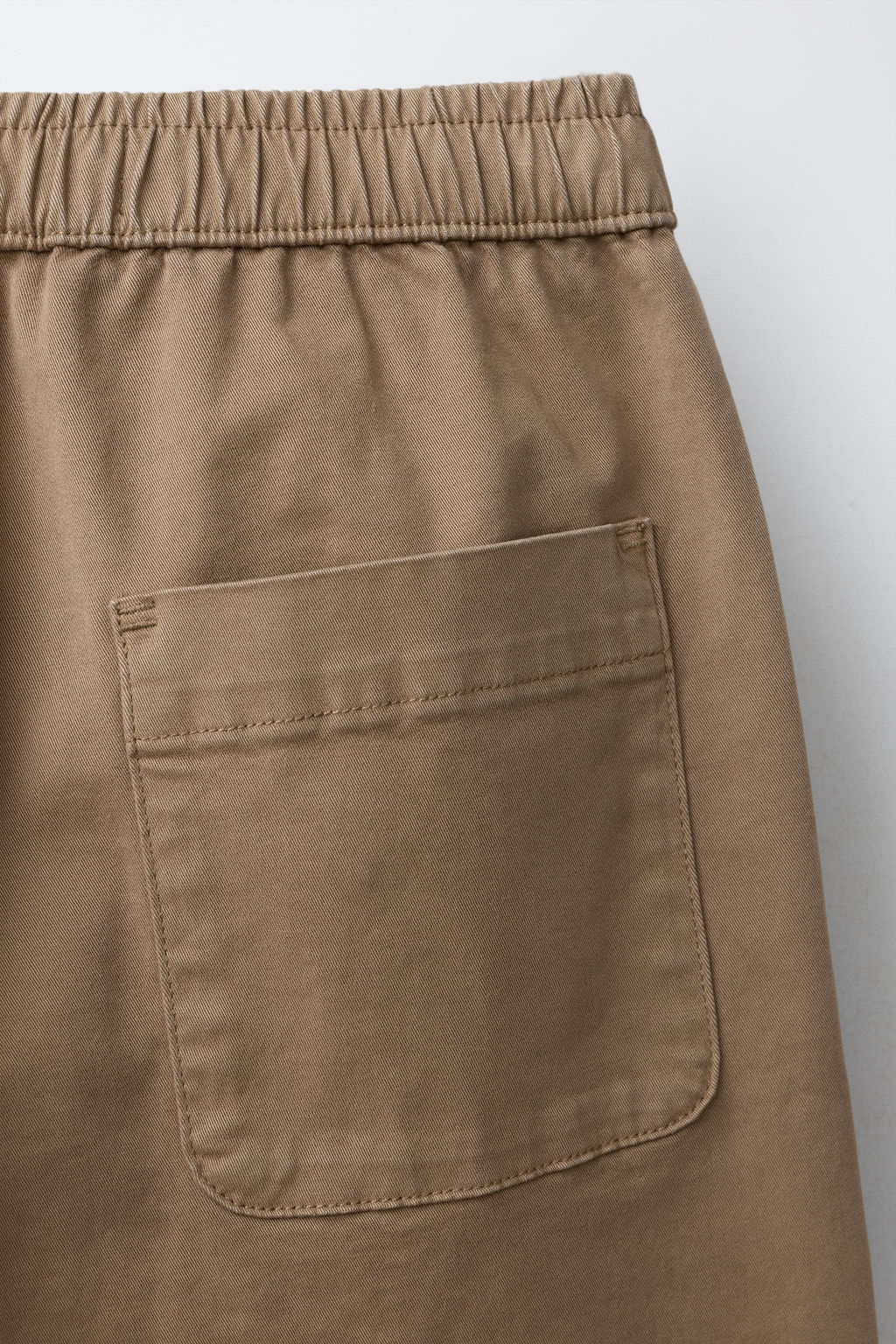 STRAIGHT TROUSERS WITH PLEATS