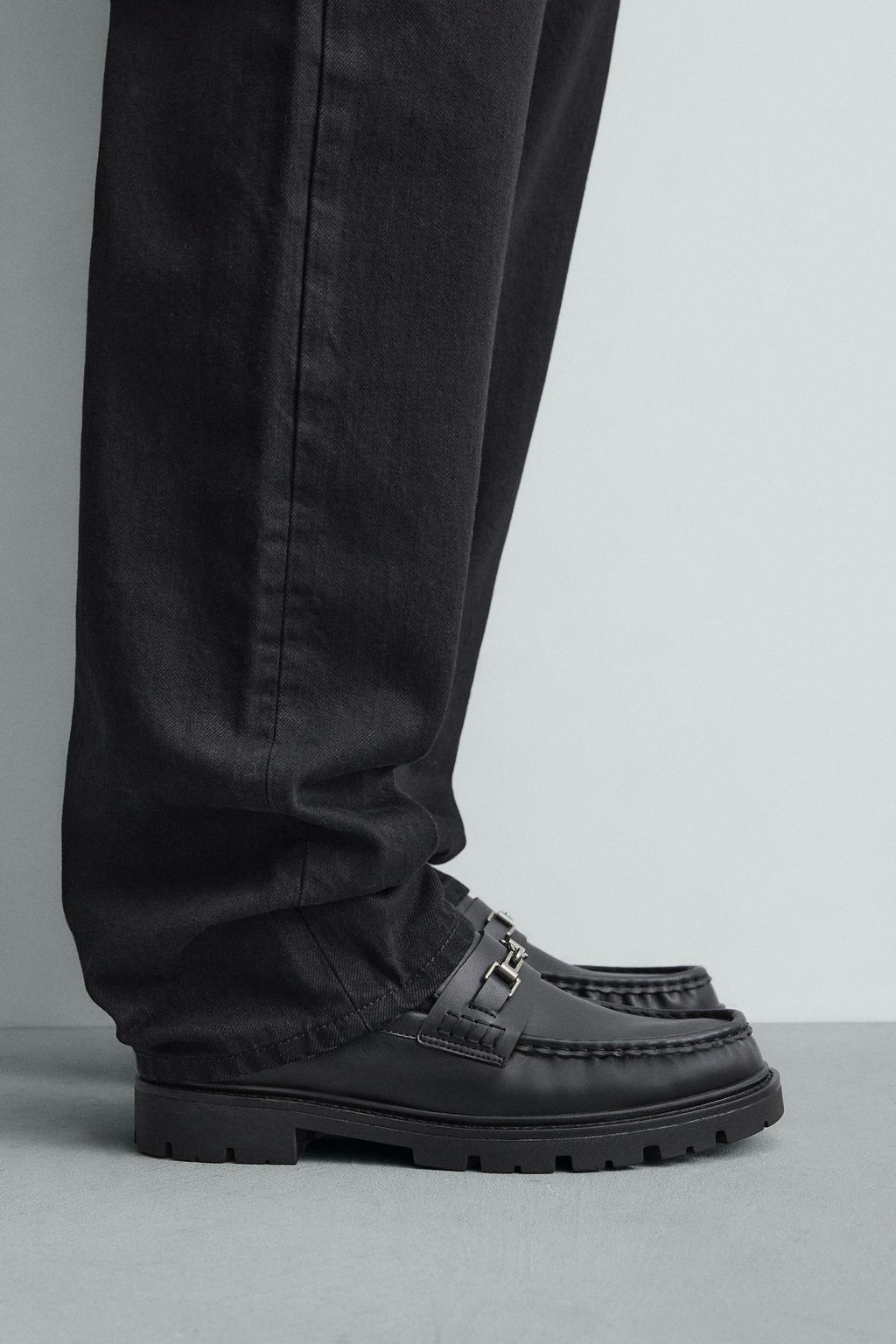 MOCAS?N APLIQUE MET?LICO / Negro - Zara фото 2