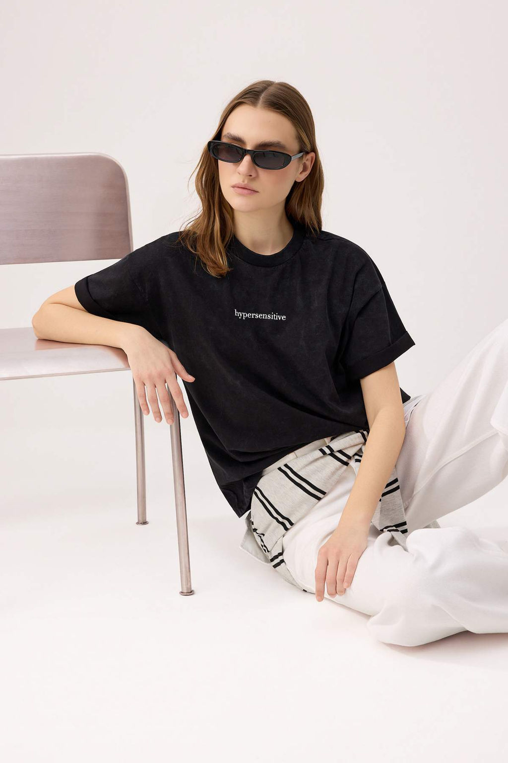 Siyah Nak?sl? / Islemeli Oversize/Genis Kal?p K?sa Kollu %100 Pamuk Orme T-Shirt TWOSS26TS00157 - Trendyolmilla фото 2