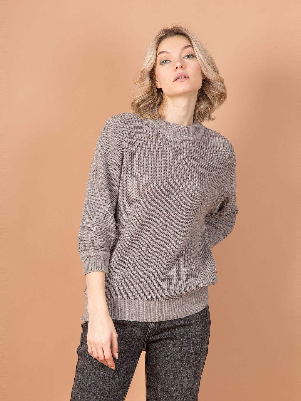 Джемпер вязаный