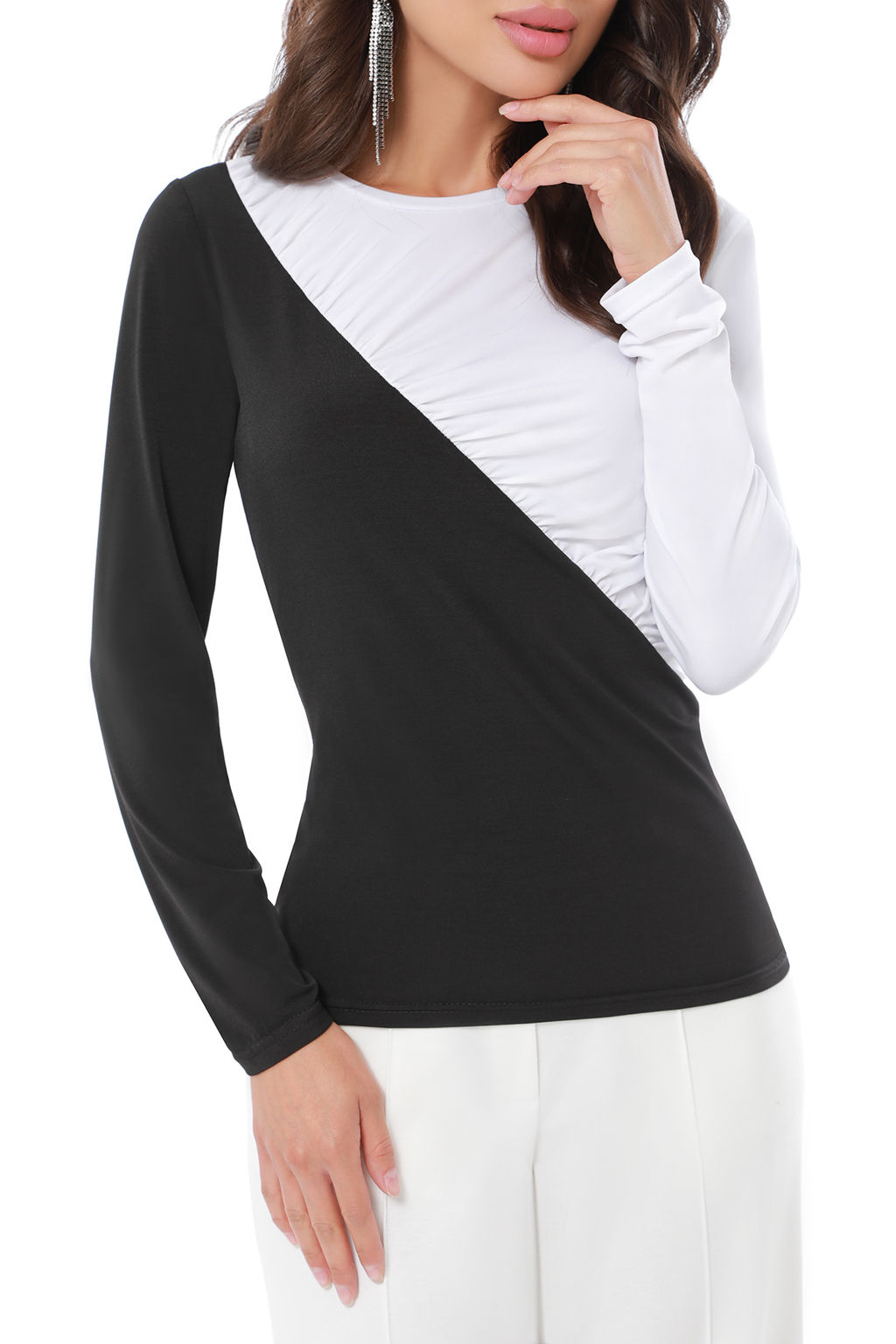 Блузка черно-белая со сборкой - Dstrend фото 3