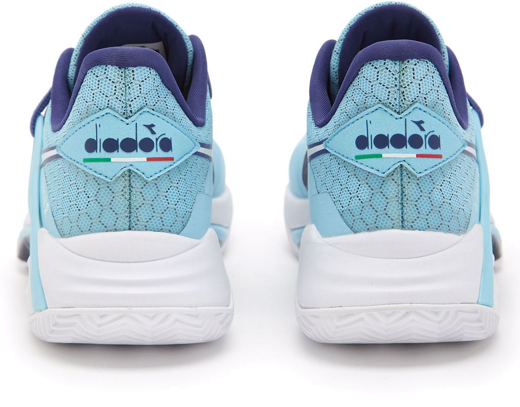 Кроссовки женские