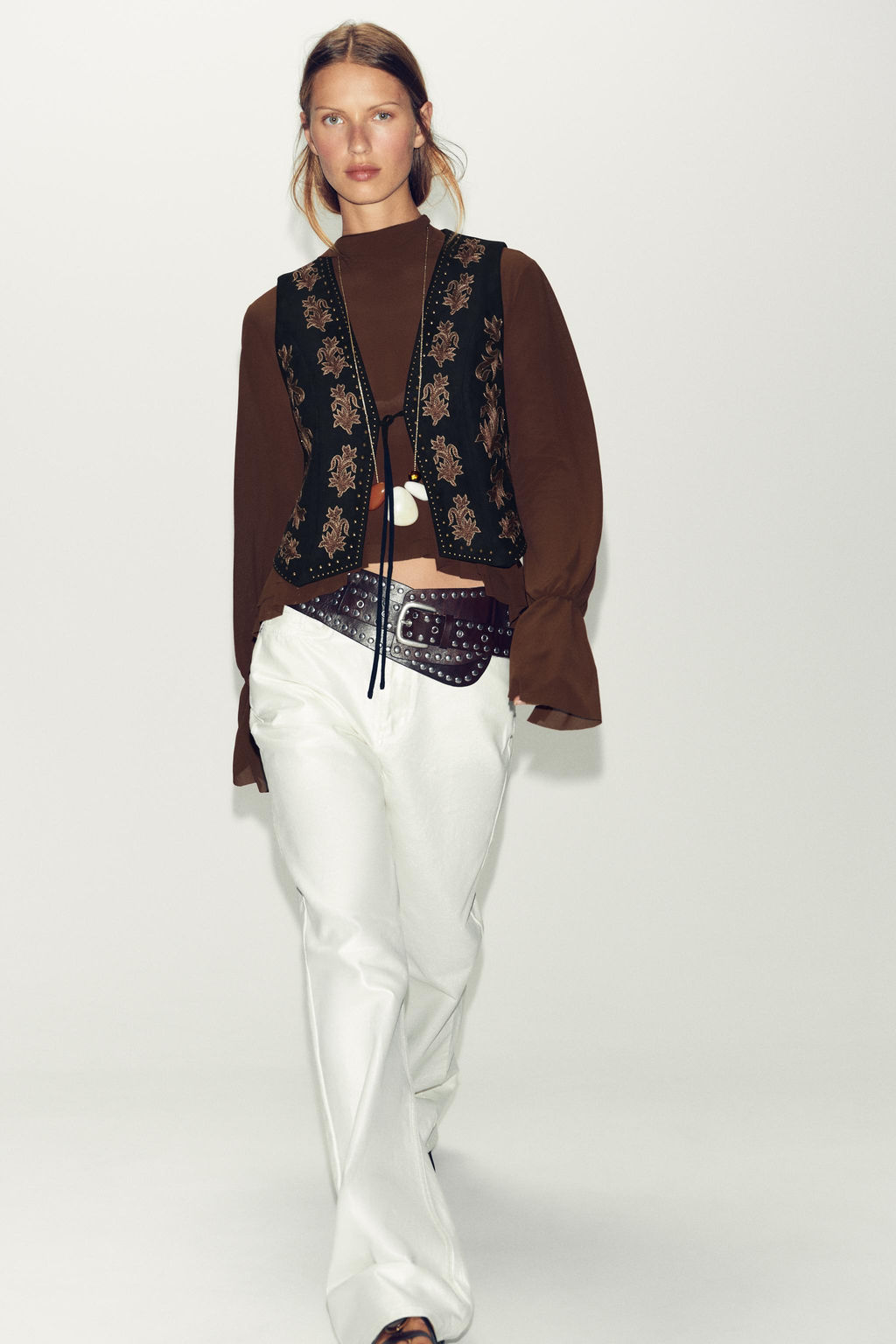 FAUX SUEDE WAISTCOAT WITH BEADED EMBROIDERY - Zara фото 9