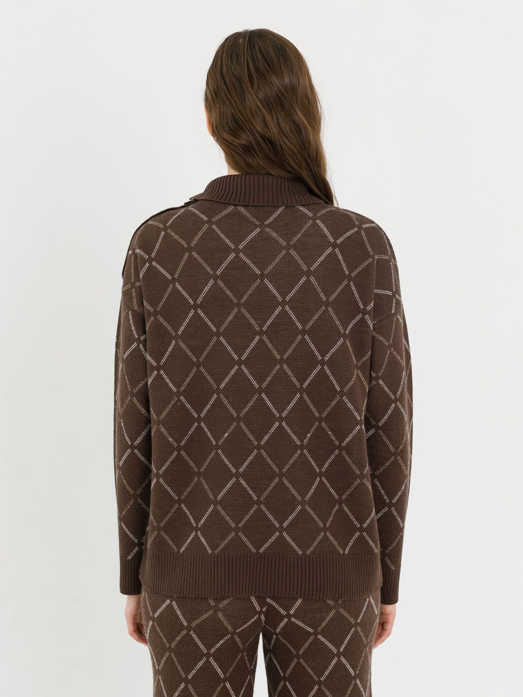 Джемпер вязаный