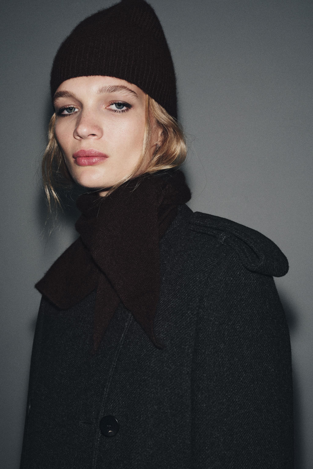 BEANIE RIB LANA Y CASHMERE / Marr?n