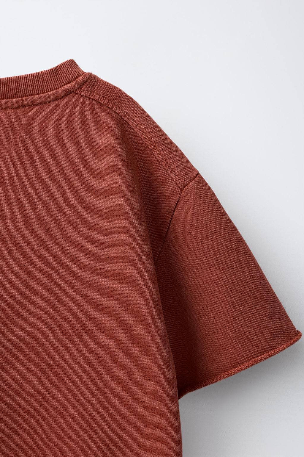CAMISETA JOGGING EFECTO LAVADO / Marr?n / Topo - Zara фото 14