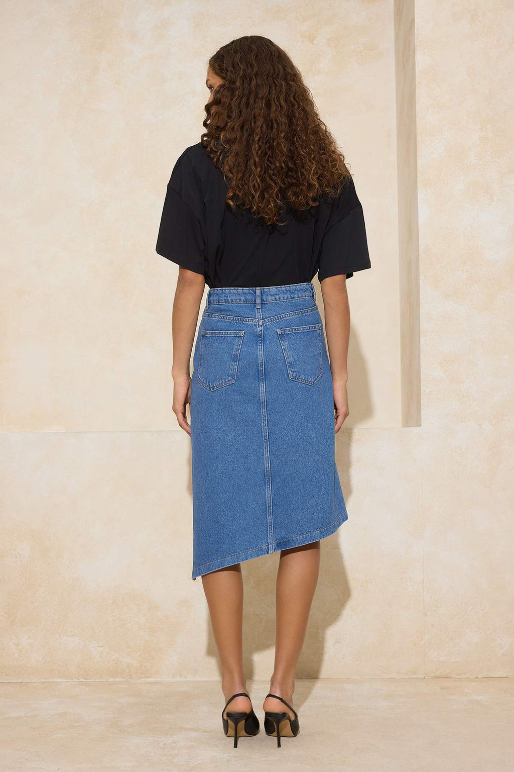 Mavi Y?rtmacl? Asimetrik Midi Denim Etek TWOSS26ET00006 - Trendyolmilla фото 6