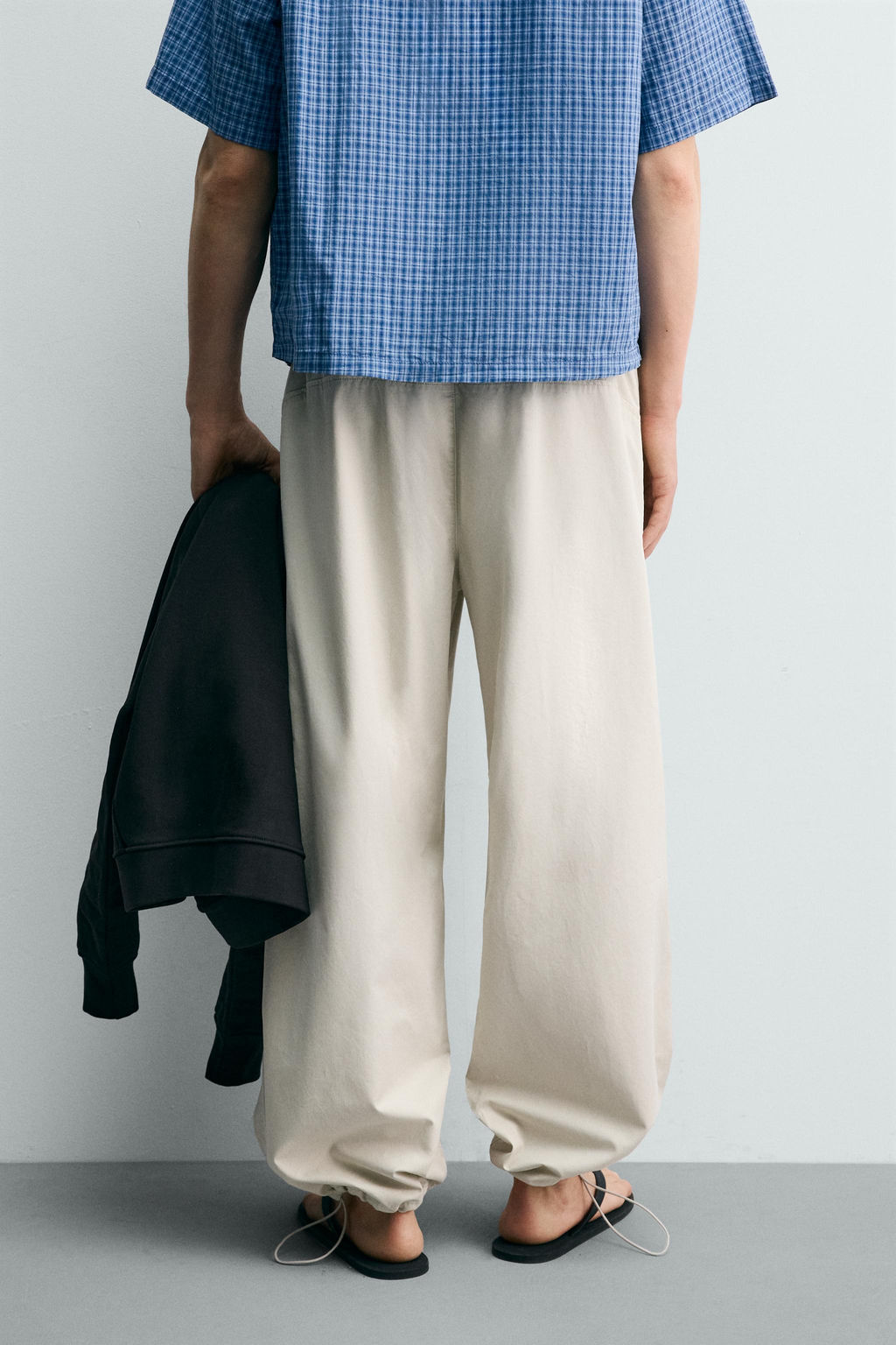 PANTAL?N PARACHUTE RELAXED FIT / Piedra - Zara фото 3