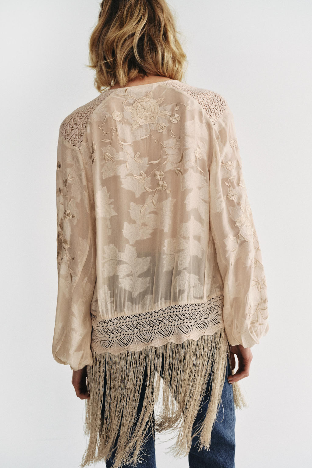 BLUSA BORDADOS FLECOS ZW COLLECTION / Crudo / Beige - Zara фото 7