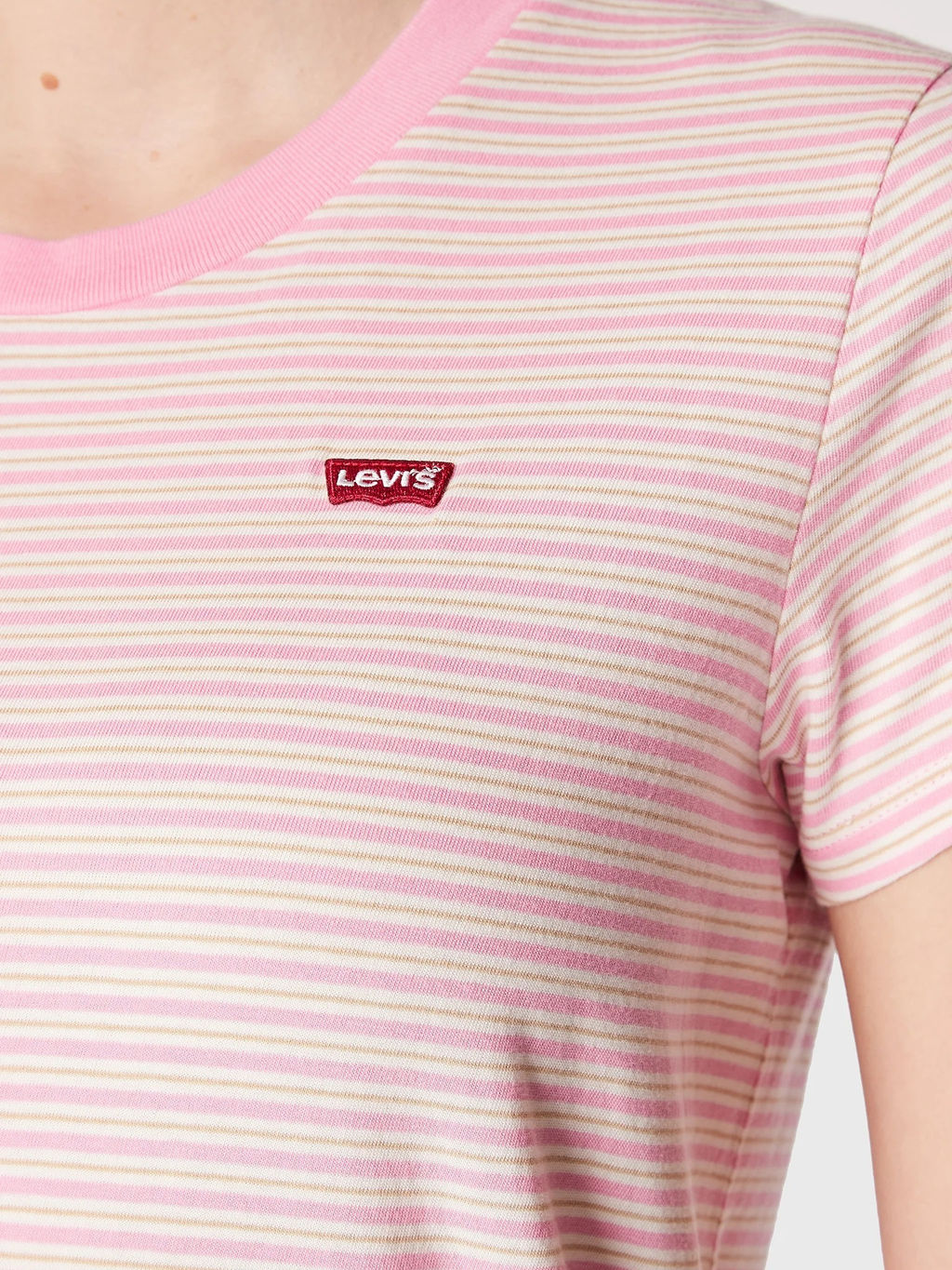 Футболка женская